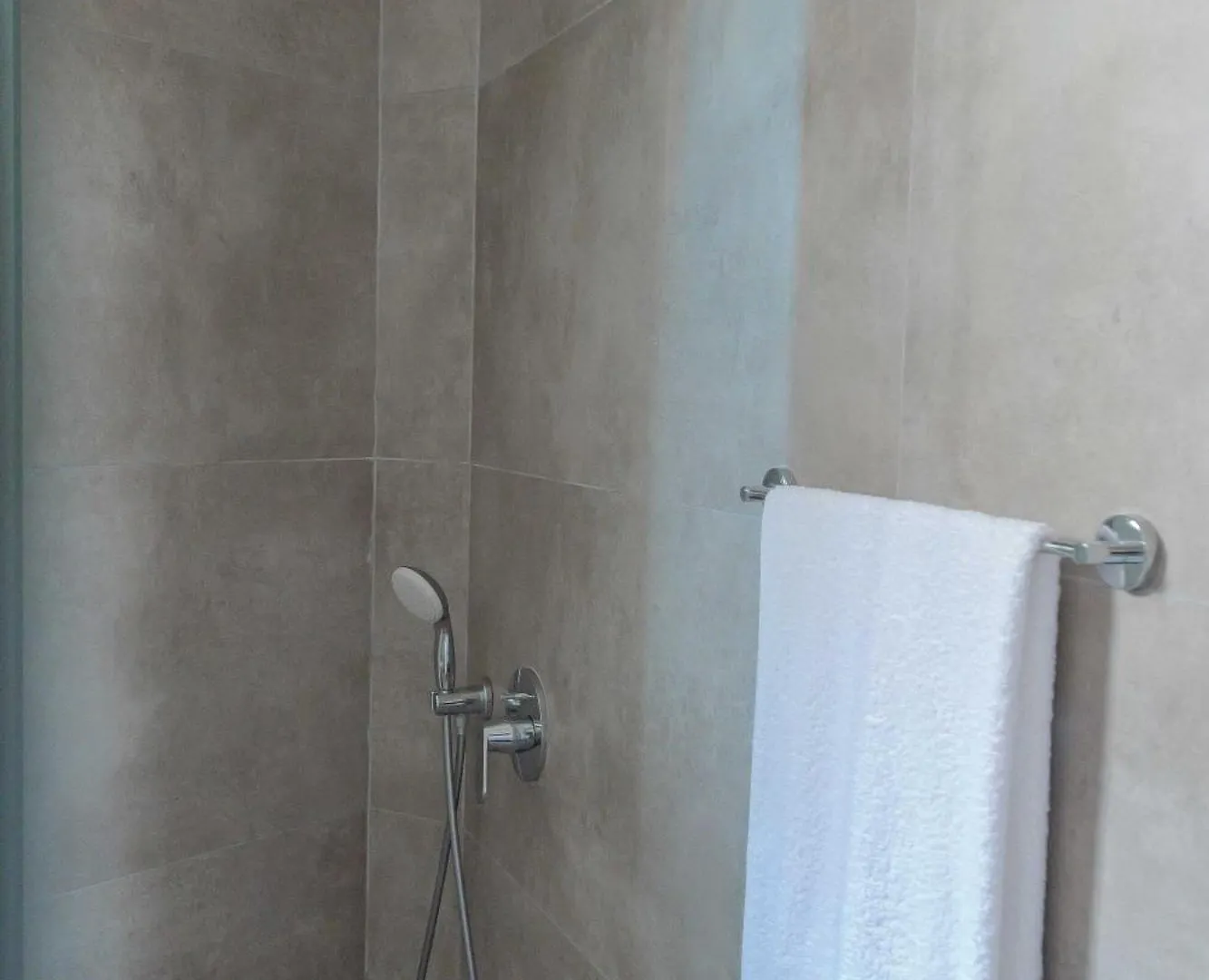 Costa Verde Suites Saranda