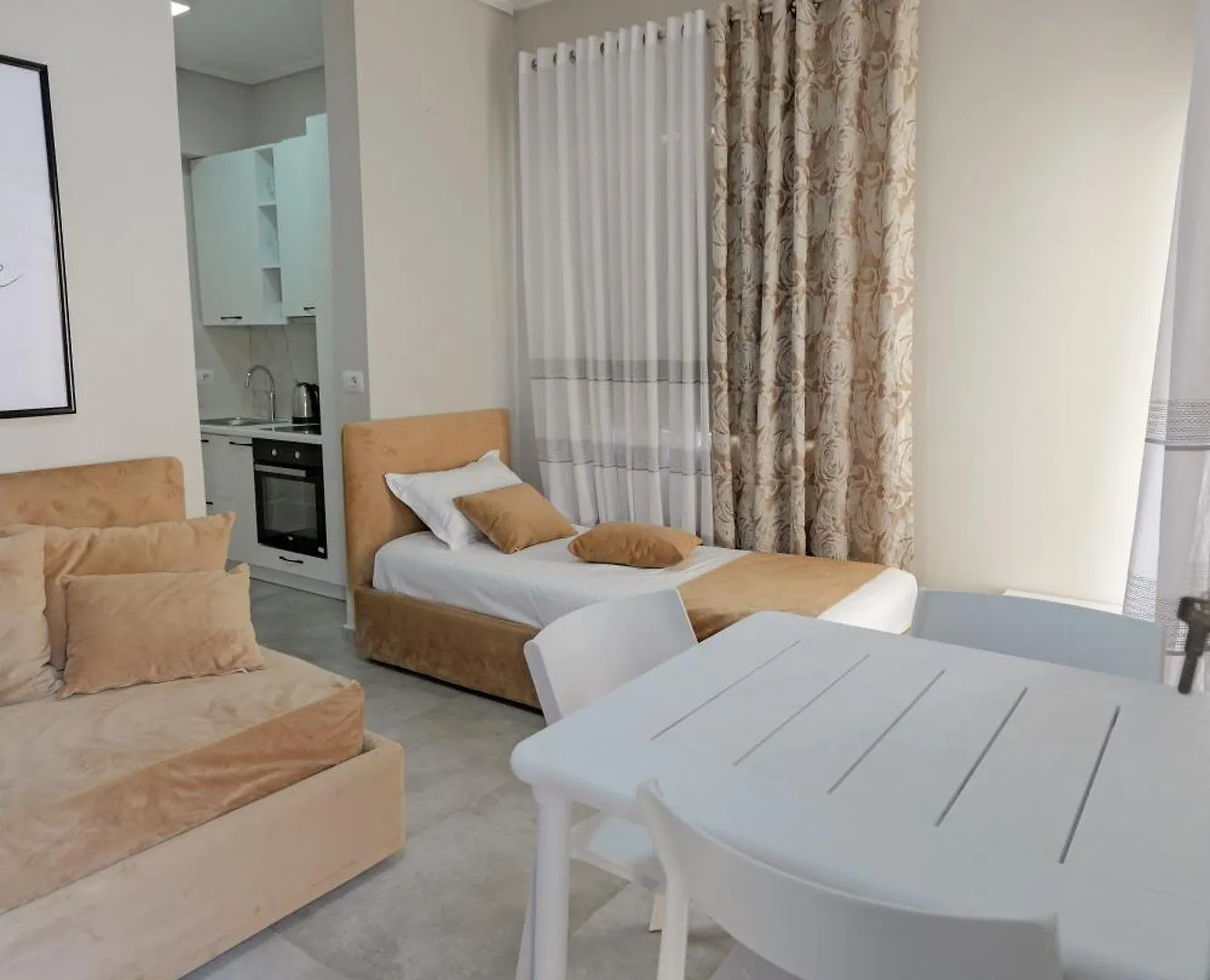 Costa Verde Suites Saranda Casa de Férias